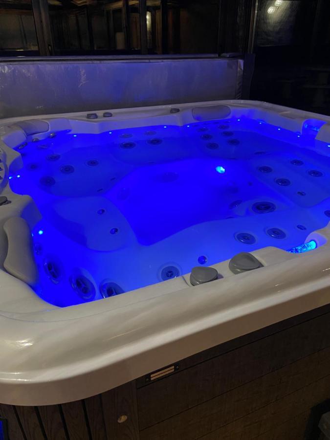 La Charmeraie : Gite De Charme, Piscine Et Spa Thésée Exterior foto